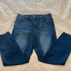 EUC Maurice’s Ever Flex High Rise Skinny Jeans Size 14